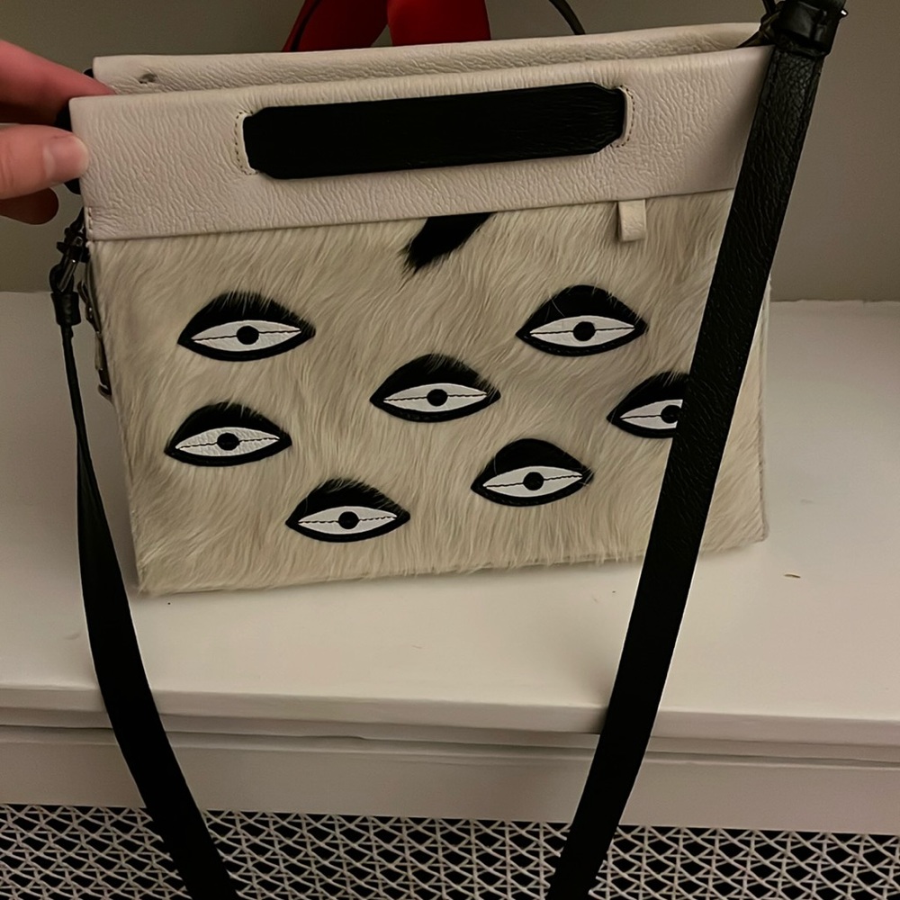 Min & Mon Vali Crossbody